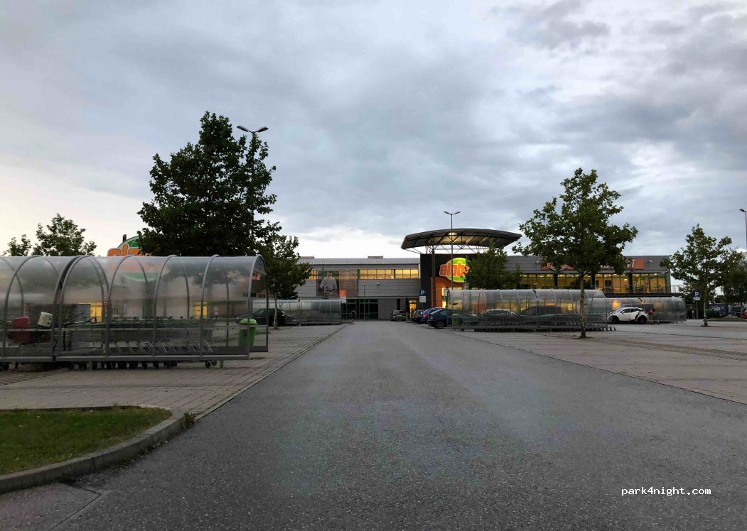 (83395) Freilassing - 6 Traunsteiner Straße — foto 2