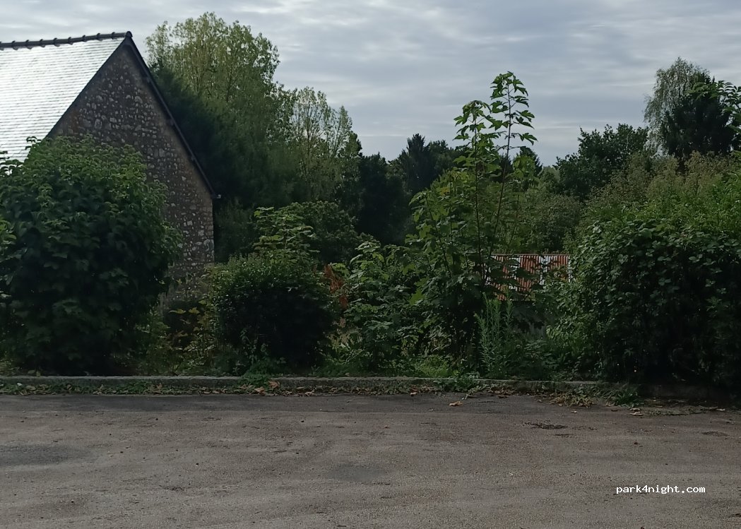 (35460) Tremblay - Route de Fougères — foto 2