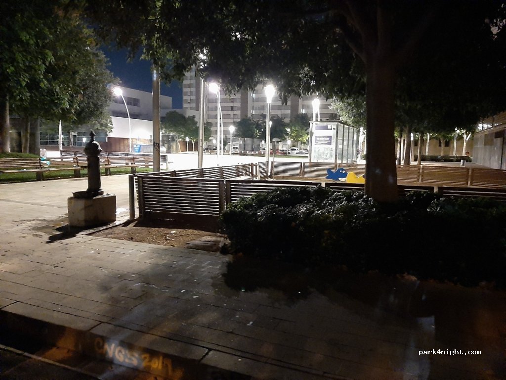 (08907) L'Hospitalet de Llobregat - 81 Avinguda d'Amèrica — foto 4