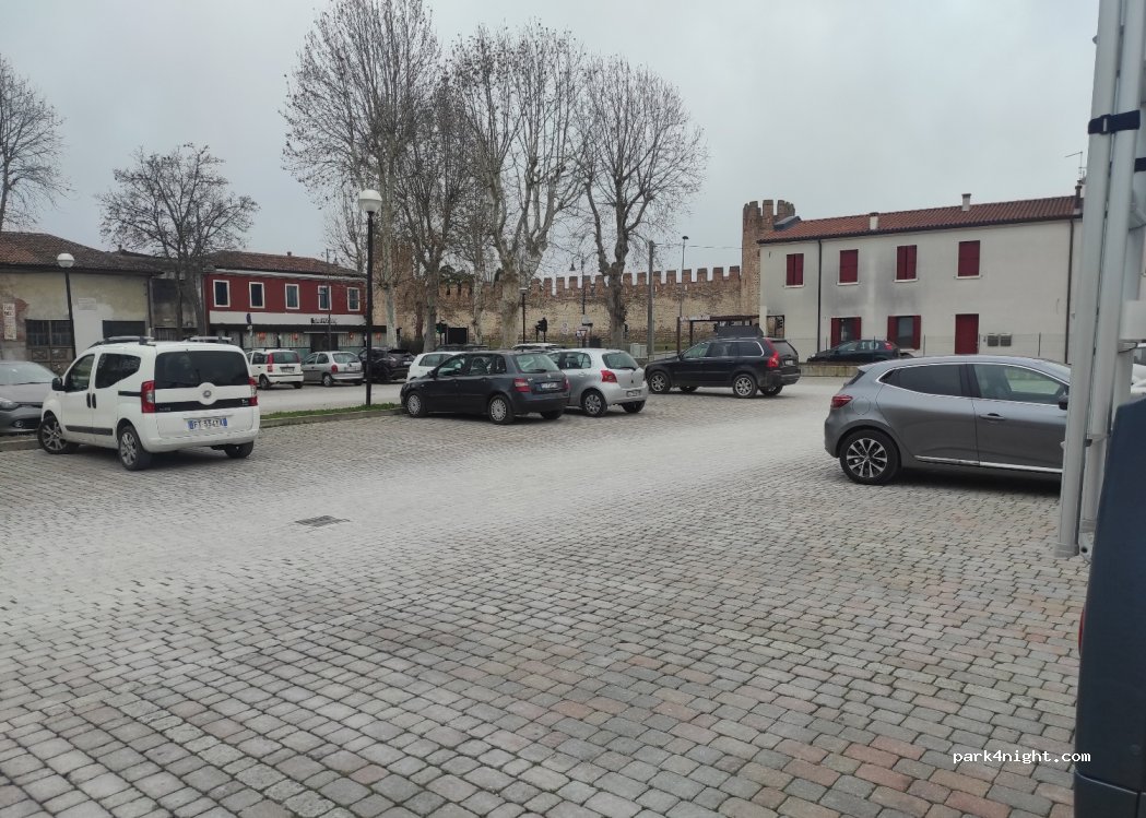 (35044) Montagnana - 111 Via Circonvallazione — foto