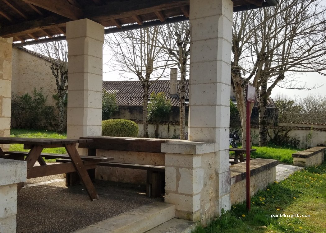 (24310) Valeuil - 31 Le Bourg — foto 4