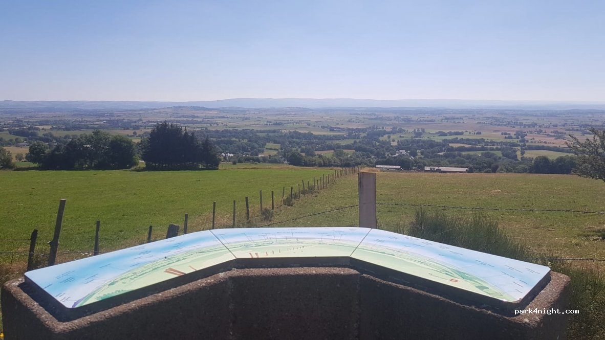 (15430) Paulhac - Unnamed Road — foto