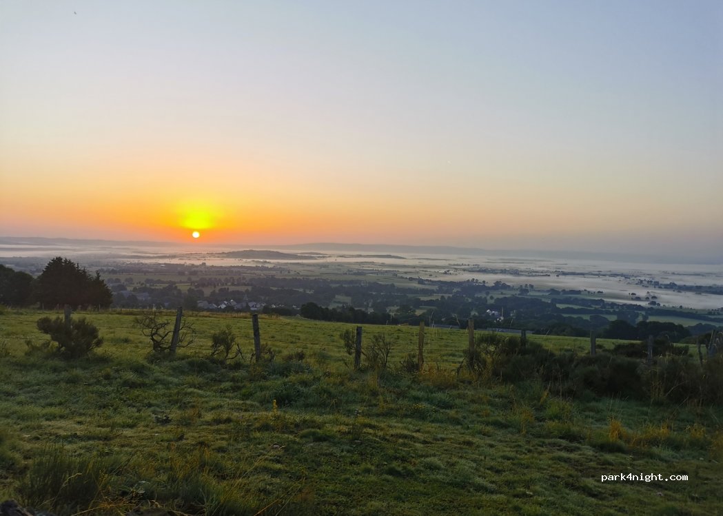 (15430) Paulhac - Unnamed Road — foto 2