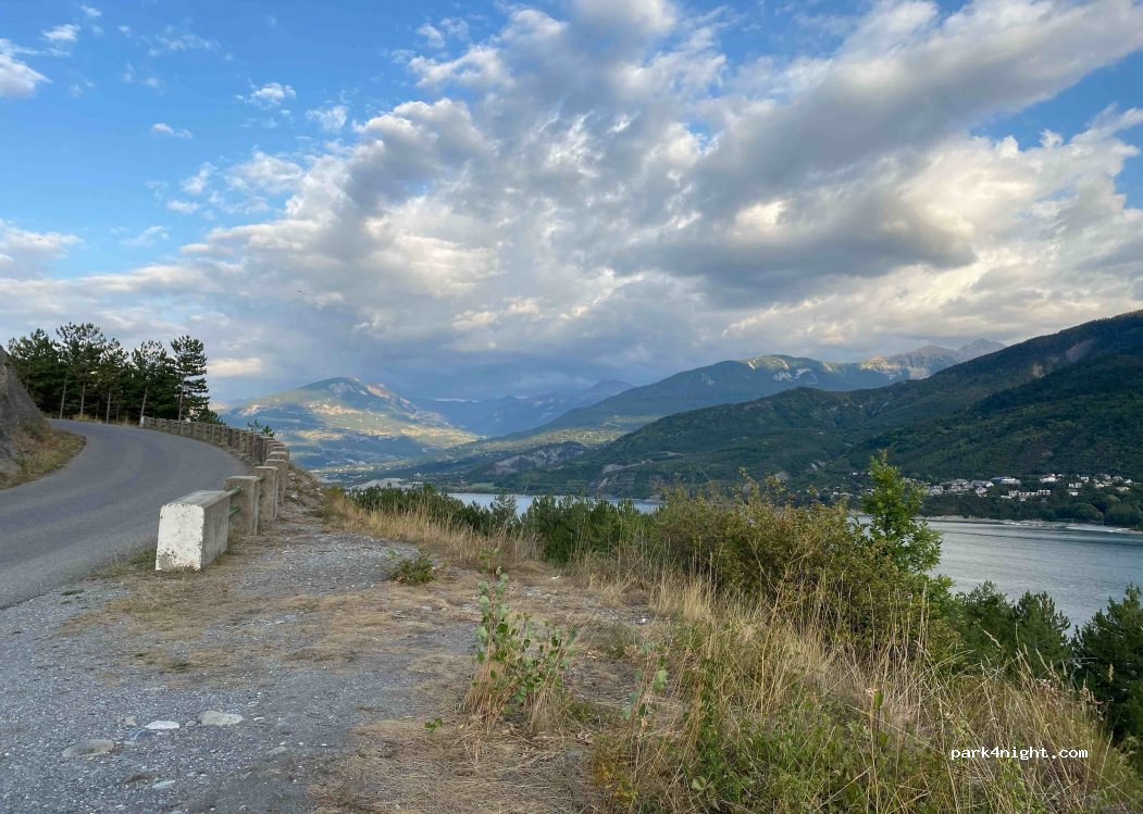 (05160) Savines-le-Lac - D641 — foto 2