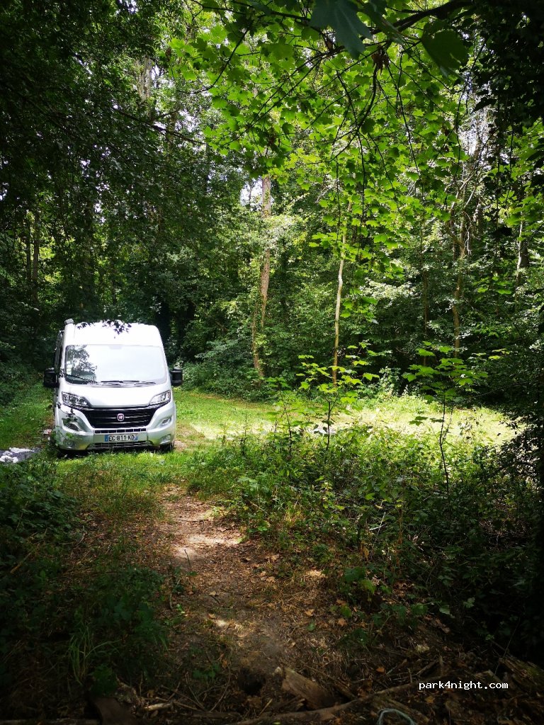 (77710) Nanteau-sur-Lunain - Rue du Fourchet — foto