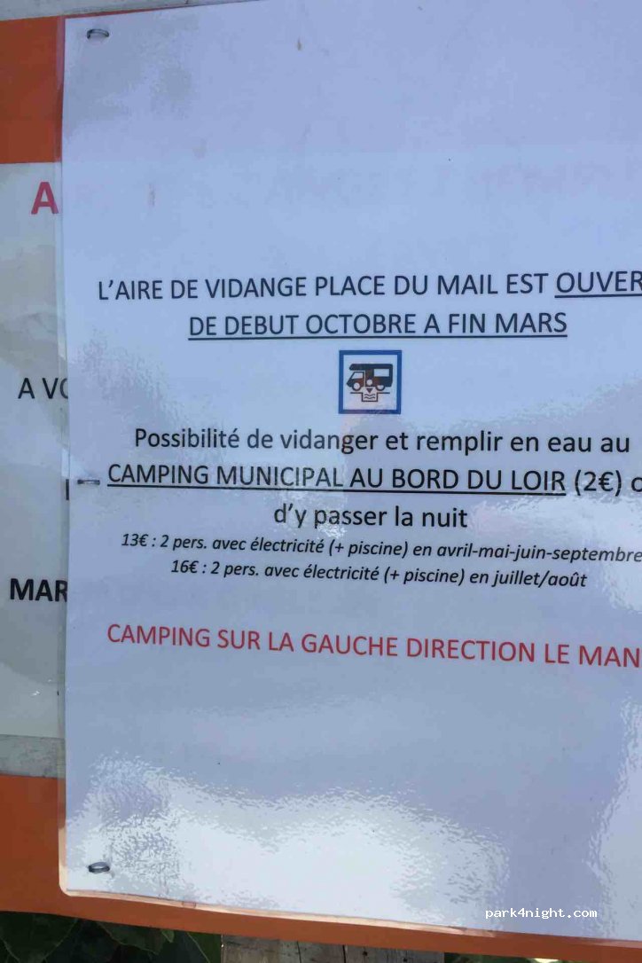 (72800) Le Lude - 3 Place du Mail — foto 3