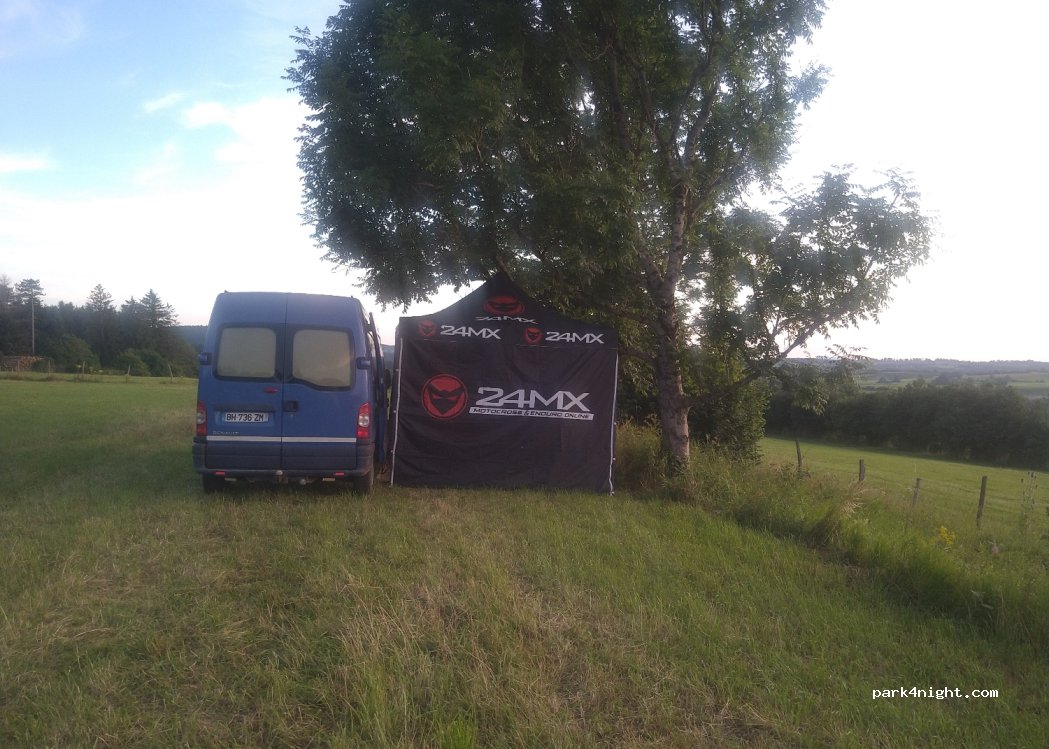 (25580) Les Premiers-Sapins - Unnamed Road — foto 4