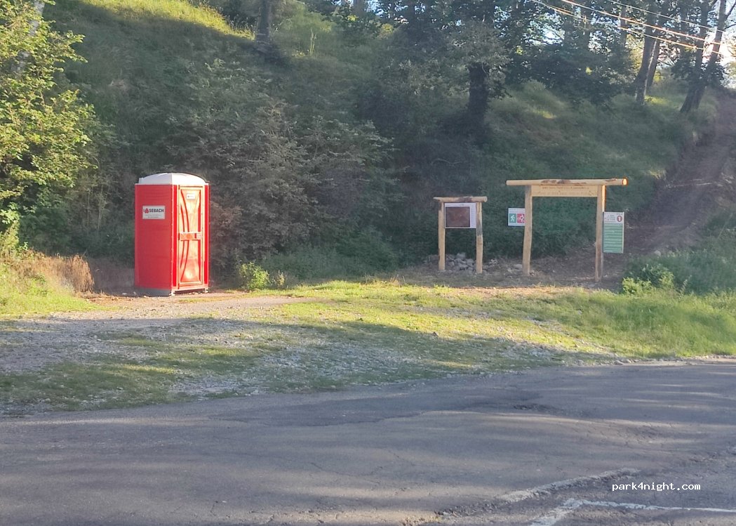 (22024) Lanzo D'intelvi - Unnamed Road, — foto