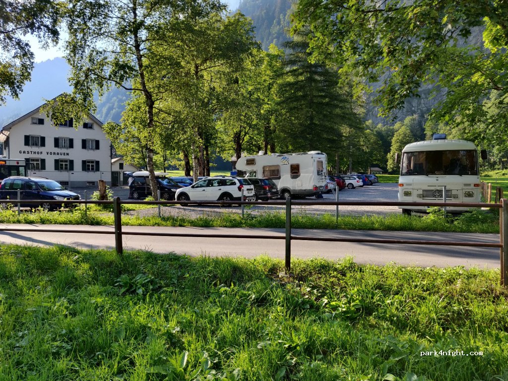 (8750) Glarus - Hinten am See — foto