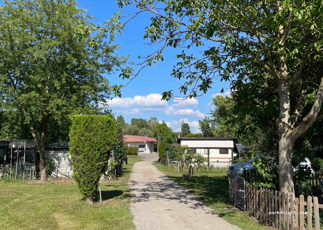 Camping Communal au Rhin et à la Sauer — foto