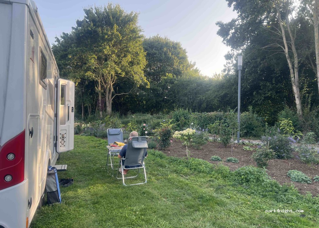Wohnmobilstellplatz Brückenkopfpark — foto 4