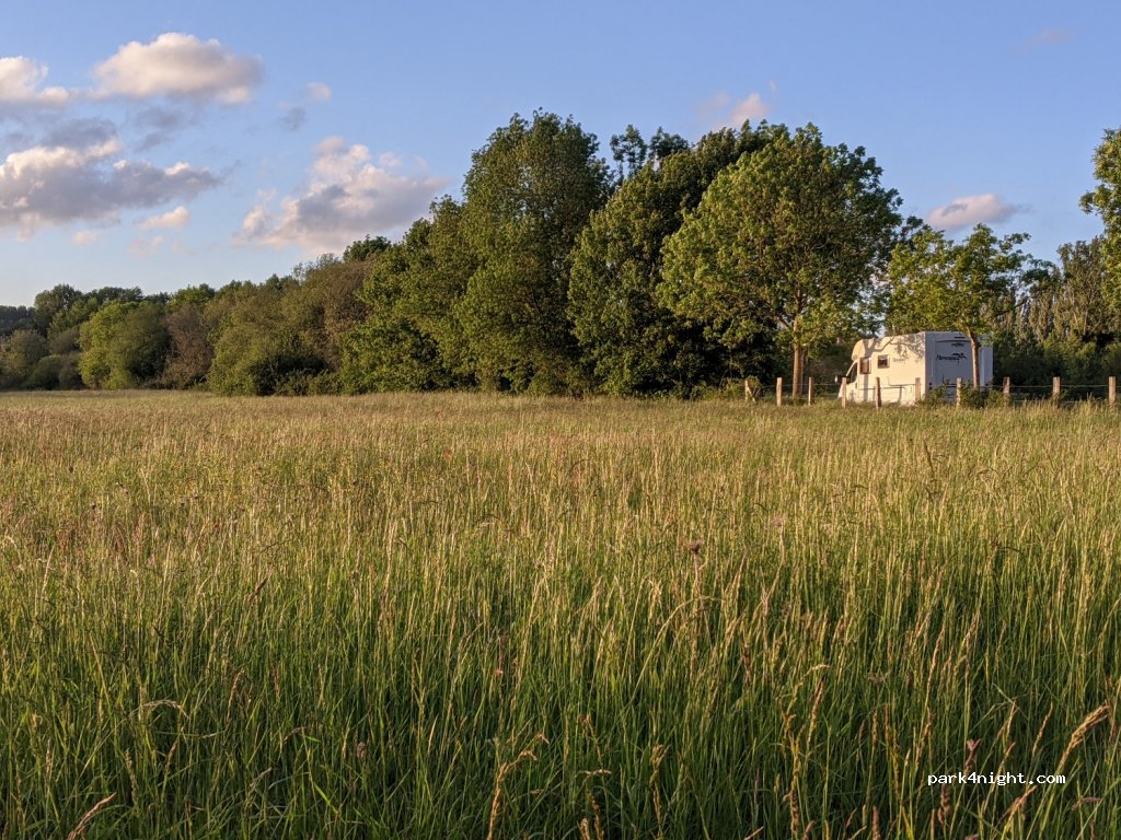 (72800) Luché-Pringé - Les Graviers — foto 2