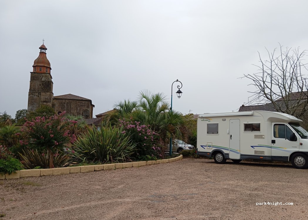 (32290) Aignan - 1 Rue du Bataillon de l'Armagnac — foto 3