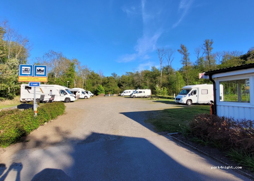 (269 91) Båstad - 347 Kattviksvägen — foto 3