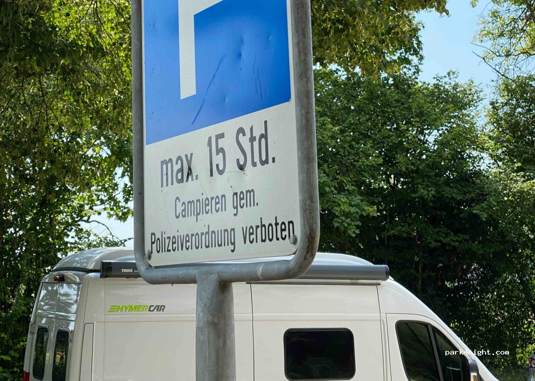 Parkplatz Thurweg — foto