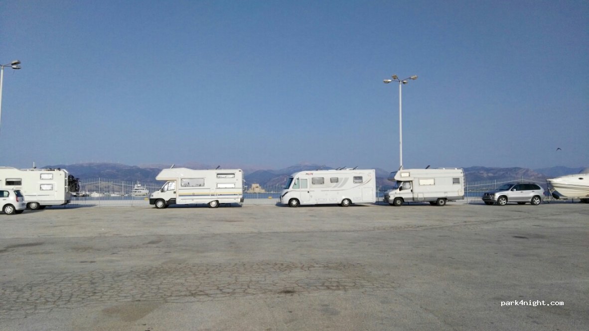 (211 00) Nafplio - 43 Boumpoulinas — foto