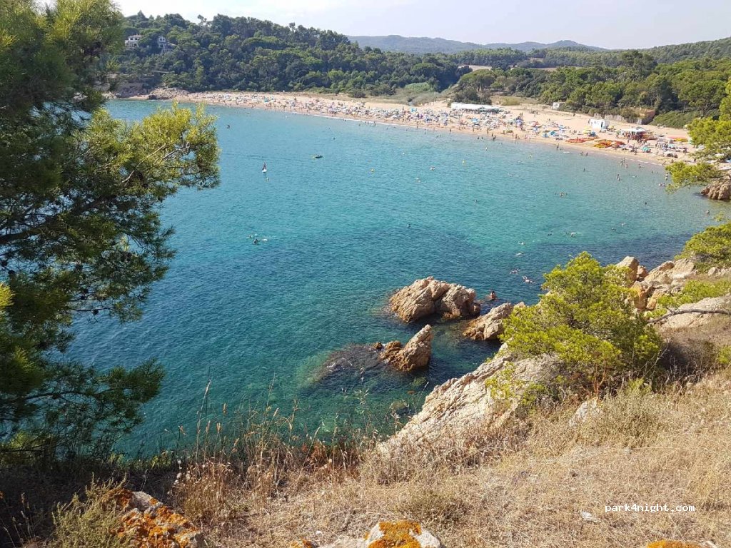 Camping Benelux | Platja de Castell | Costa Brava — foto 2