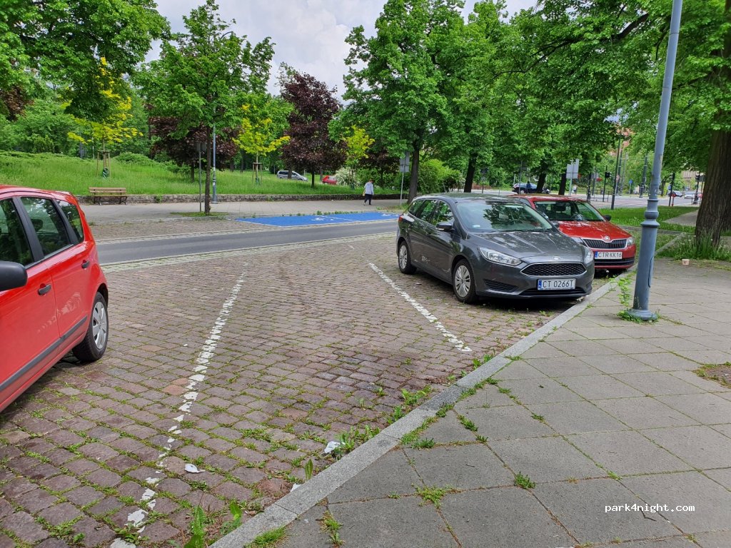 (87-100) Toruń - 8 Aleja Jana Pawła II — foto