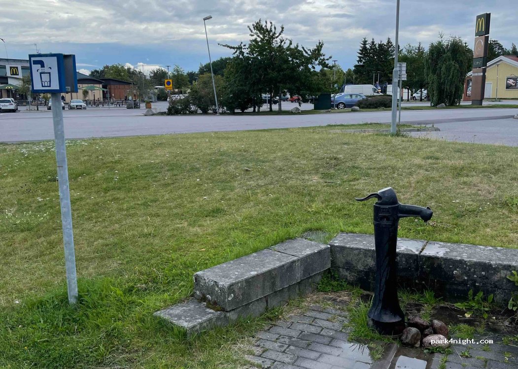 (595 35)  - 2 Sparregatan — foto 2