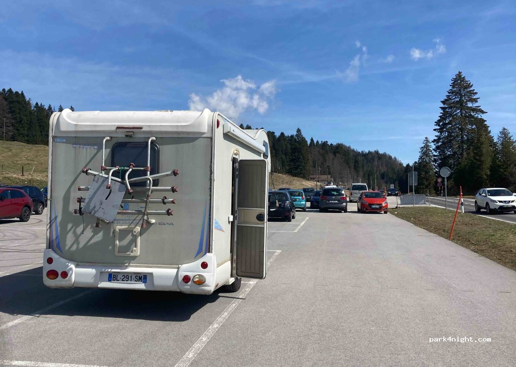 (1264) Saint-Cergue - 94-98 Route de France — foto