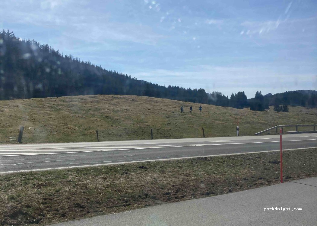 (1264) Saint-Cergue - 94-98 Route de France — foto 3