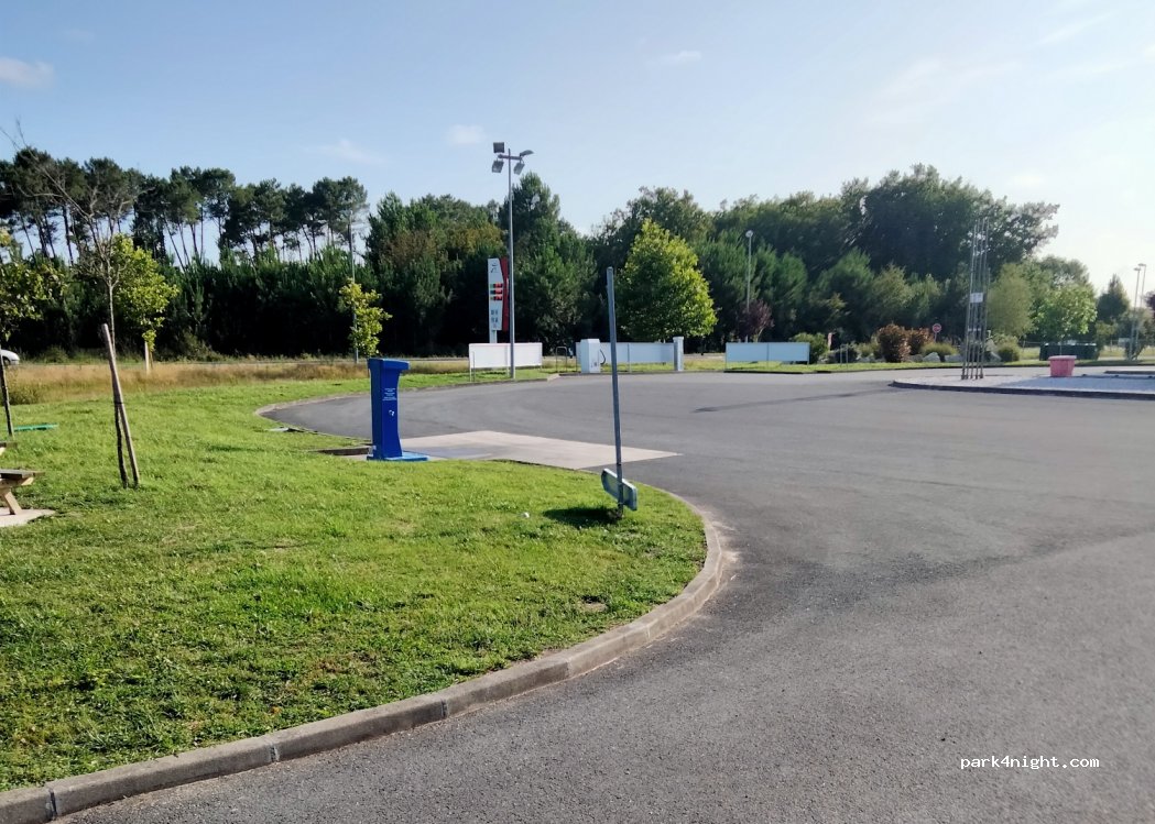 (33680) Le Porge - 891 Avenue du Médoc — foto