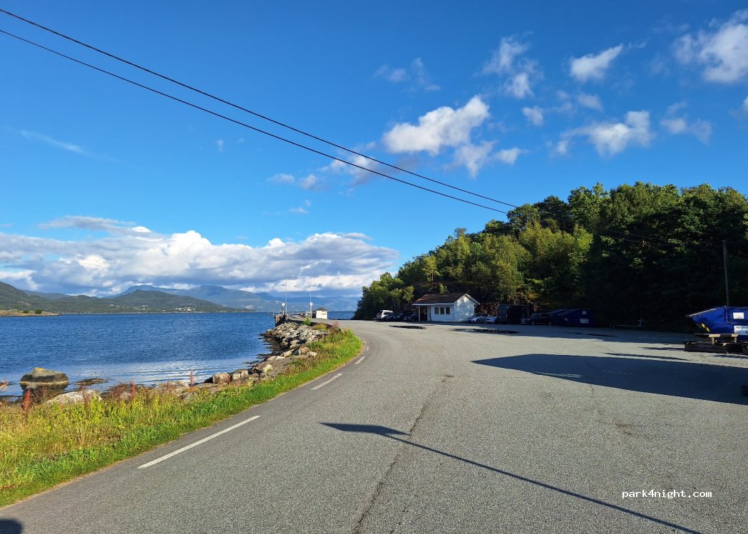 (4235)  - 51 Sekundær Fylkesveg 681 — foto 4