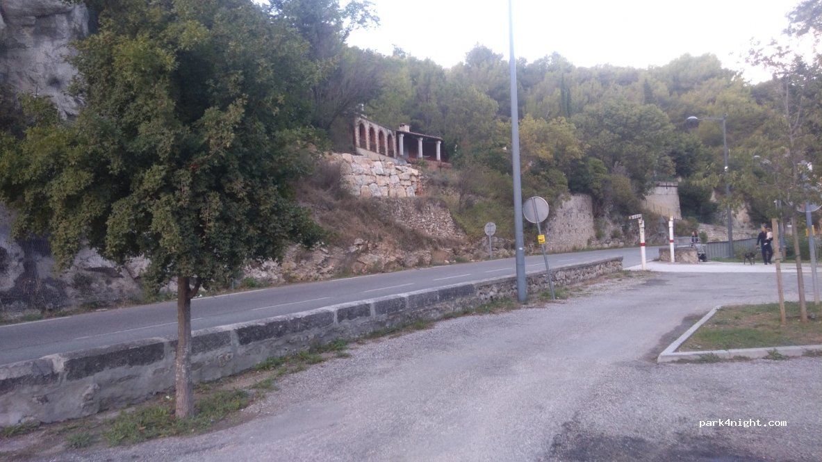 (13390) Auriol - 0 Route Nationale 96 — foto 2