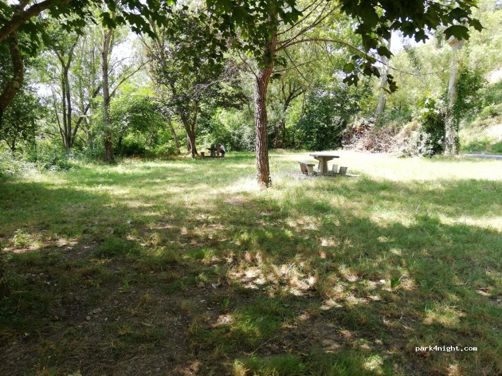 (11250) Rouffiac-d'Aude - D118 — foto