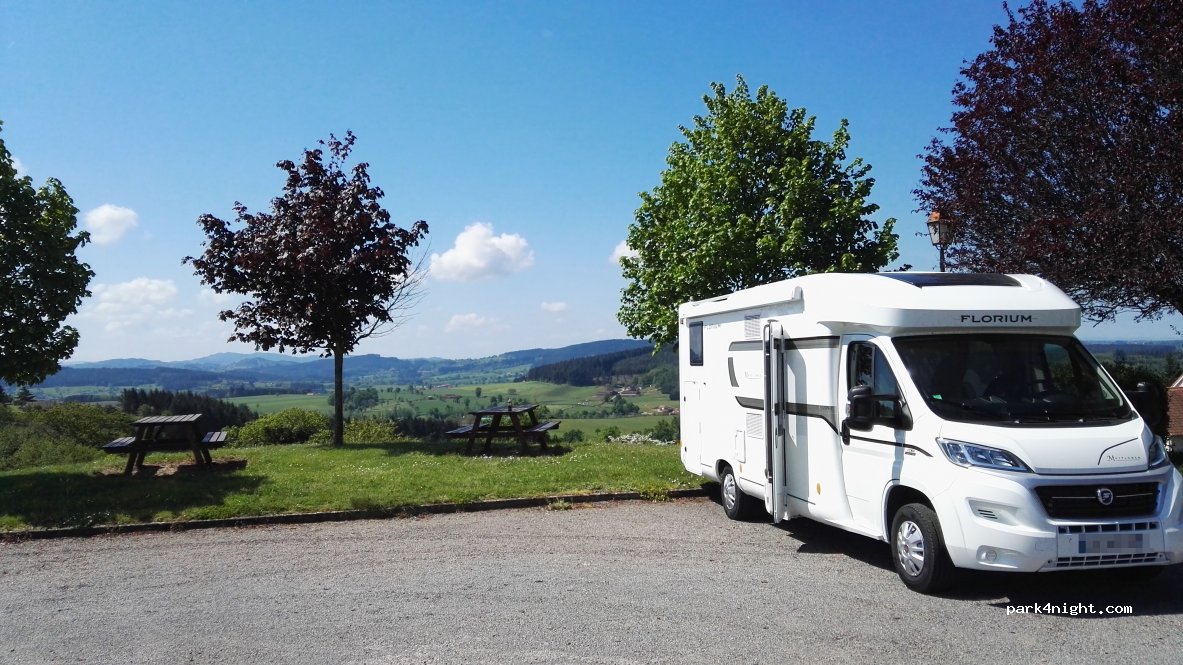 (71220) Beaubery - Le Bourg — foto 2