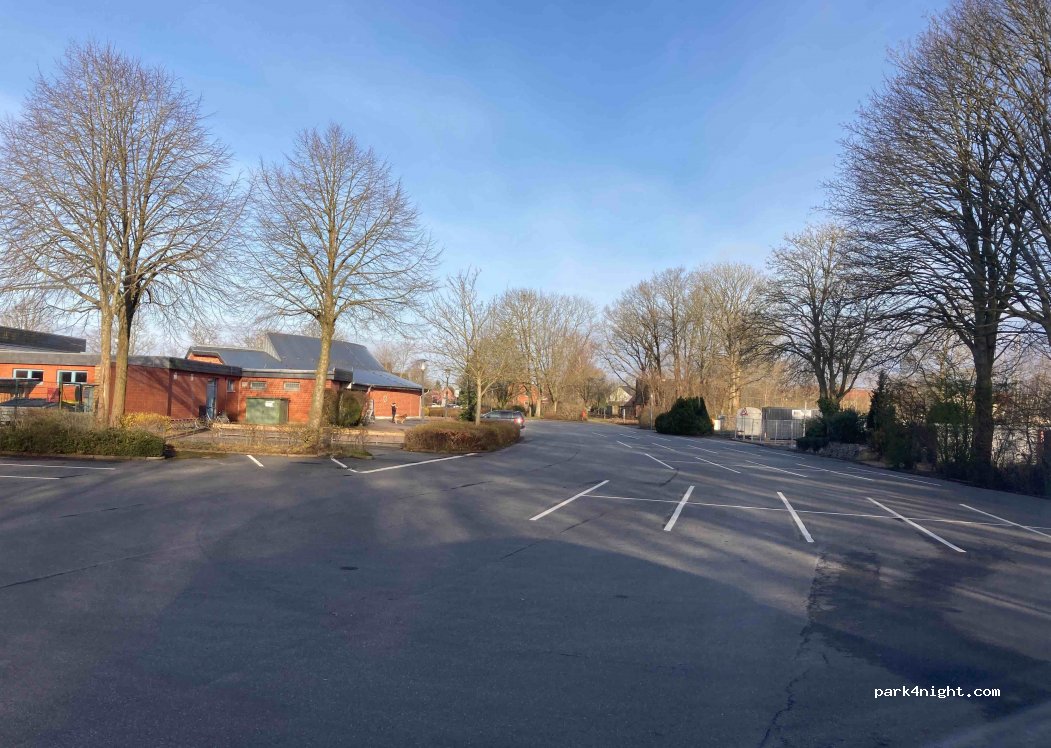 (24963) Tarp - 500 Walter-Saxen-Straße — foto