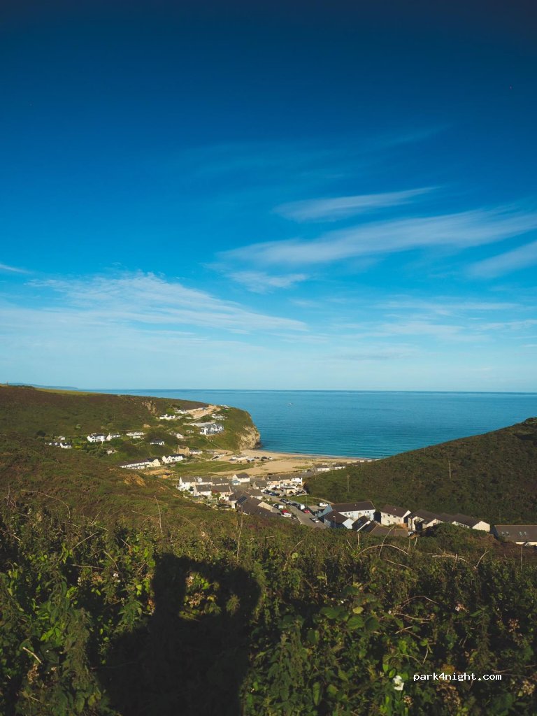 (TR4 8AH) Porthtowan - 32 Atlantic Way — foto