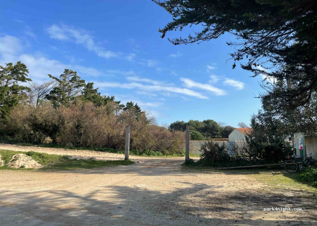 (17880) Les Portes-en-Ré - 13 Route du Grand Marchais — foto 3