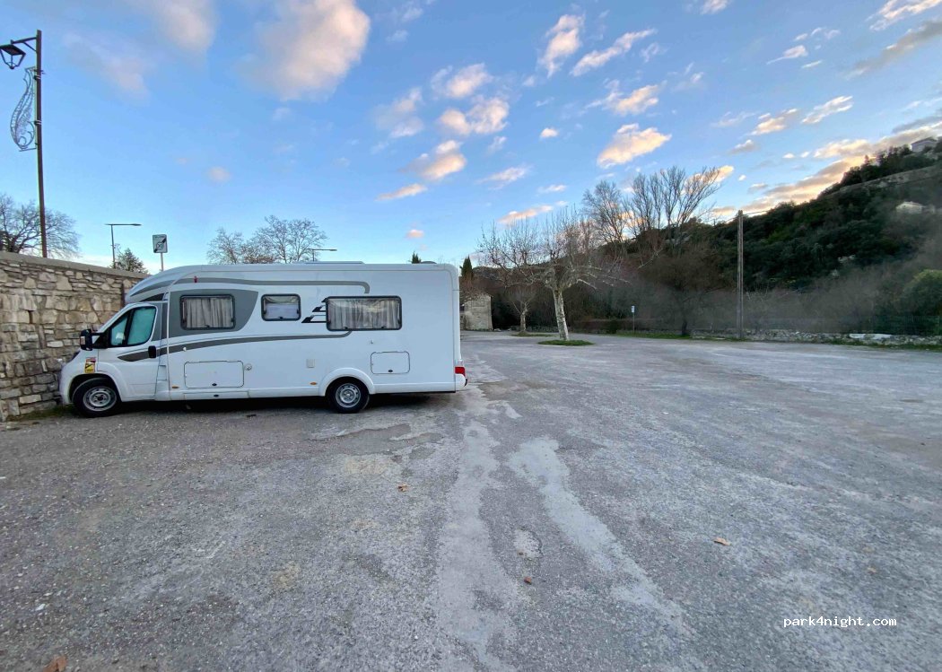 Aire de camping-cars Sauve — foto 4