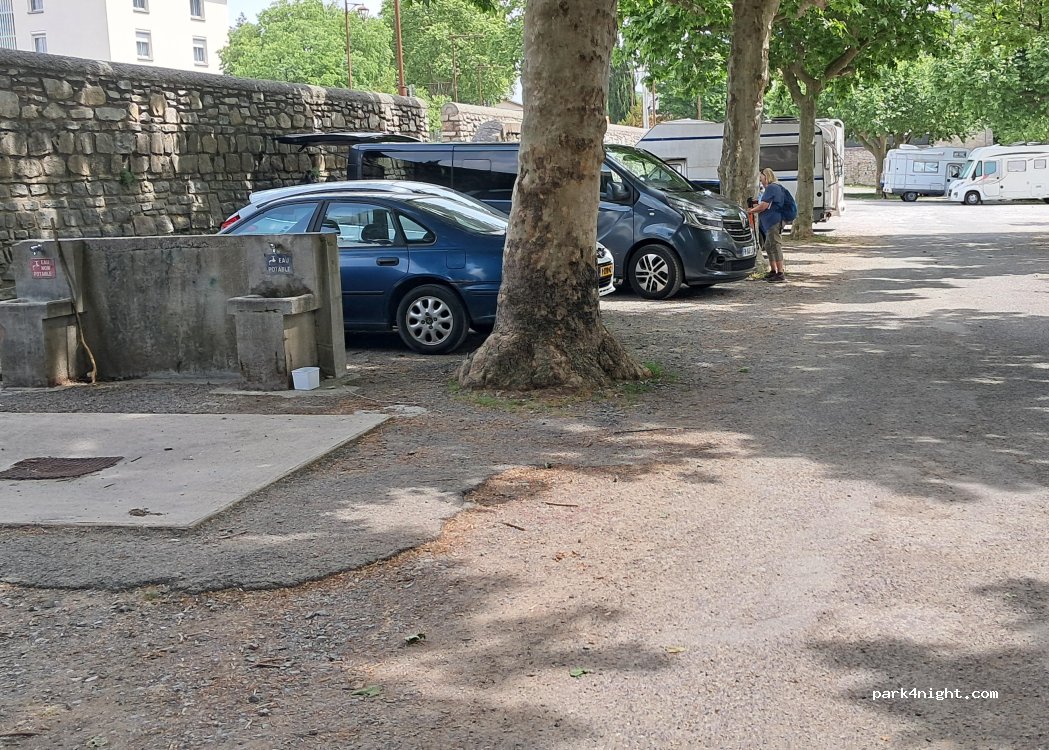 Aire de camping-cars Sauve — foto 5