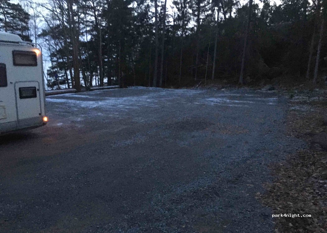 (149 35) Nynäshamn - 37 Lejdarvägen — foto
