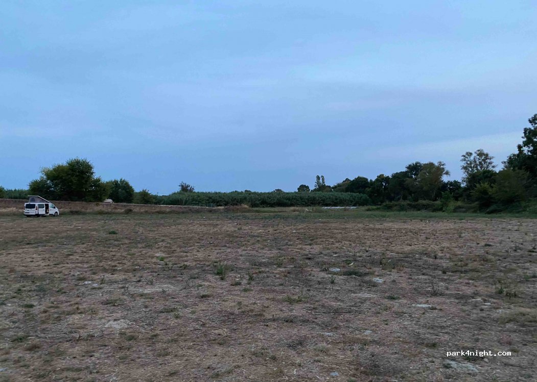 (17200) Palafrugell - 19 Avinguda de Josep Vergés i Mata — foto