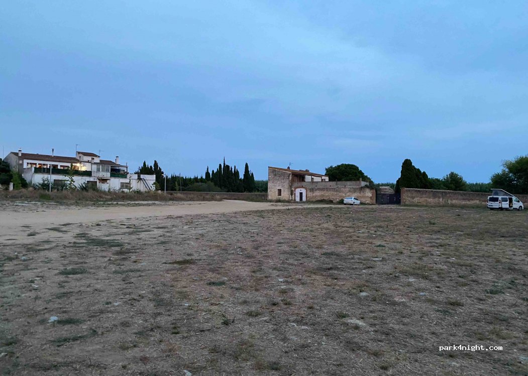 (17200) Palafrugell - 19 Avinguda de Josep Vergés i Mata — foto 2