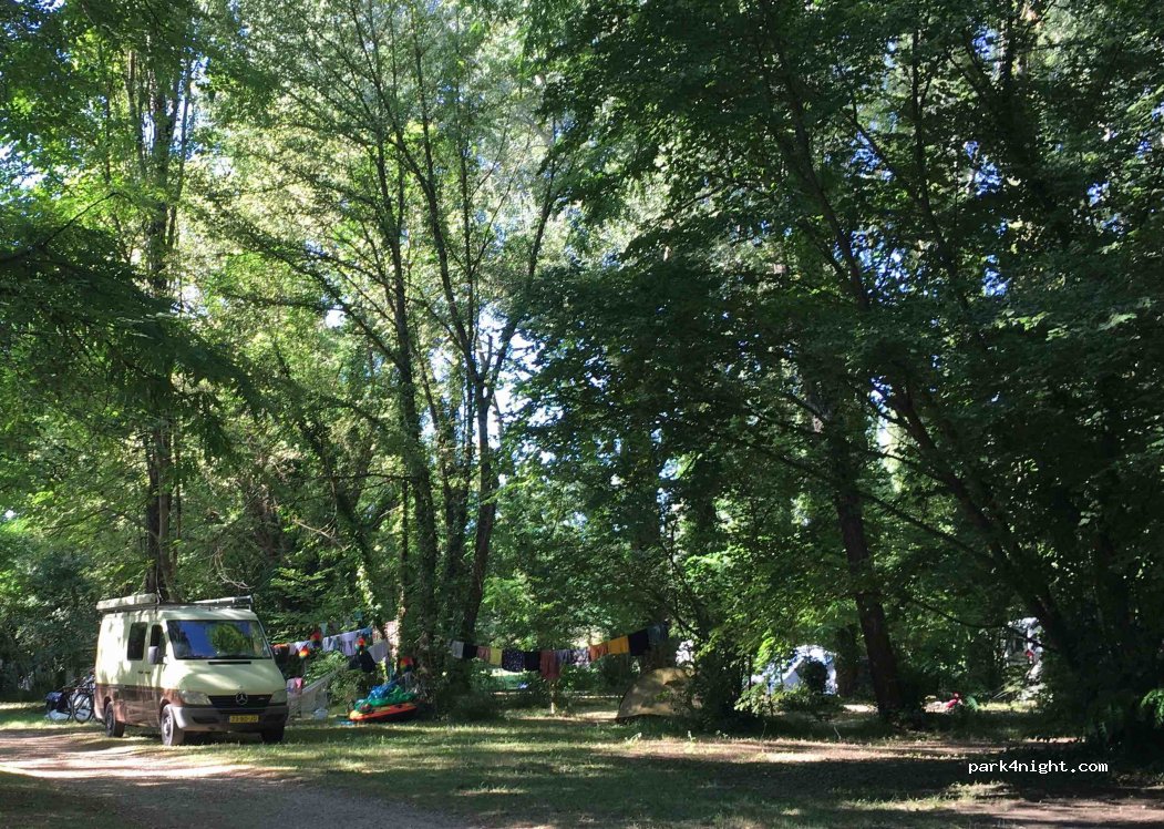 Camping Le Mas De Rome — foto