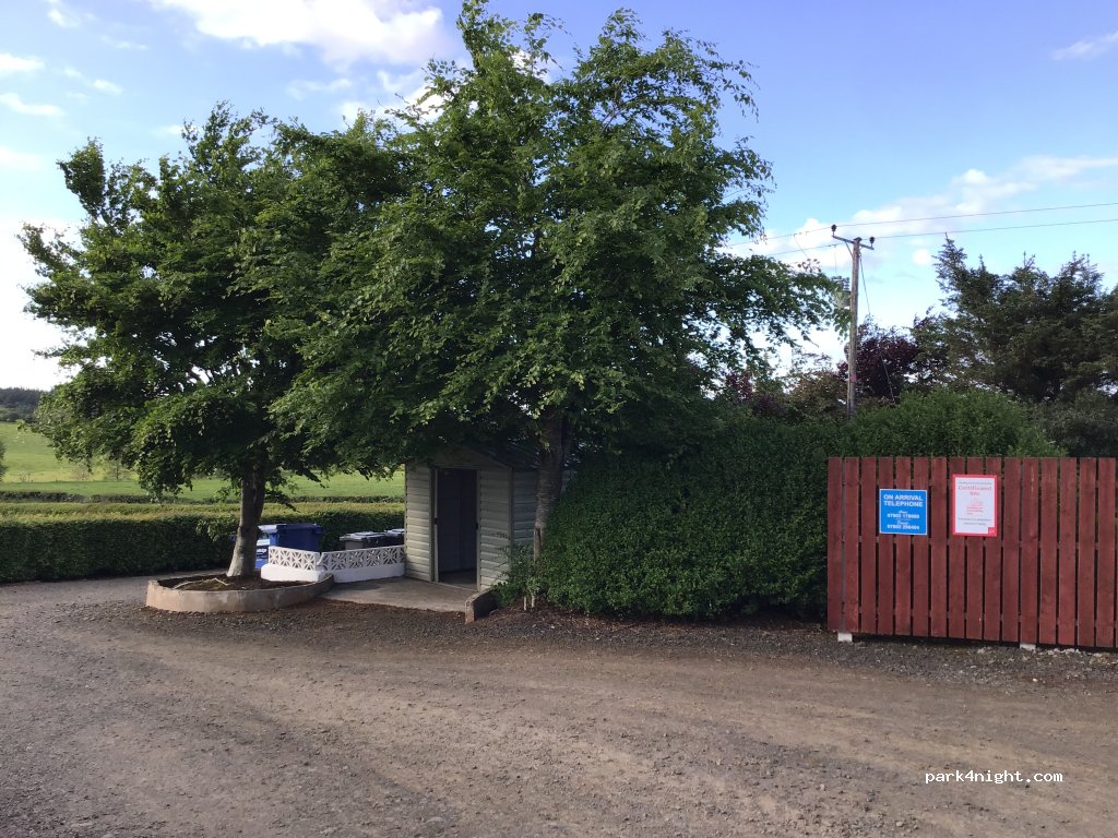 Charlie's Hideaway Camping & Caravanning — foto