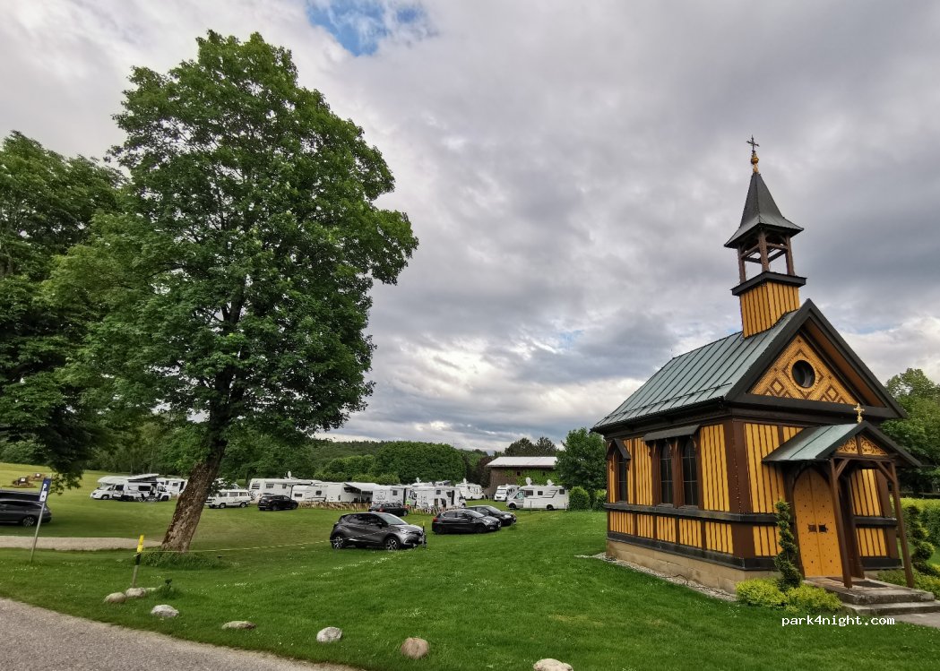 Wohnmobilstellplatz | Fürstliches Golf- und Natur-Resort Bad Waldsee — foto 3