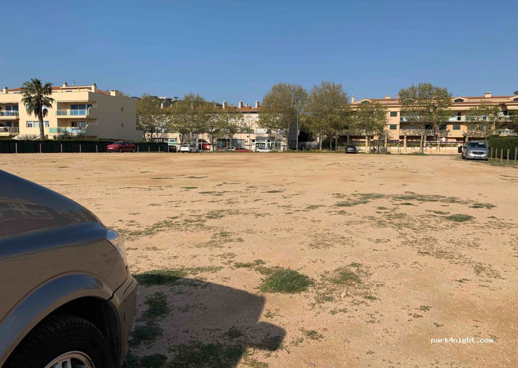 (17220) Sant Feliu de Guíxols - 102 Avinguda Vall d'Aro — foto