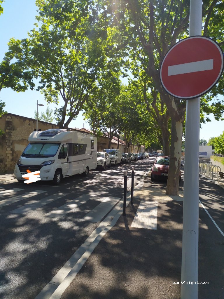 (30000) Nîmes - 239 Alexander Solzhenitsyn Street — foto 3