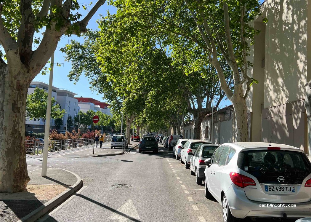 (30000) Nîmes - 239 Alexander Solzhenitsyn Street — foto 4