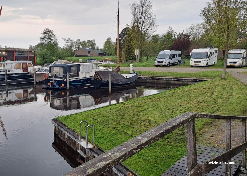 (9064 KL) Aldtsjerk - 33 Miedemaweg — foto 3