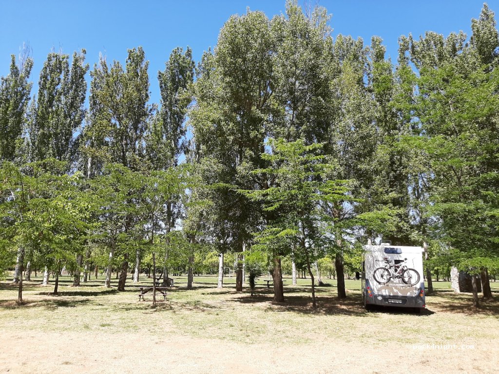 (49690) San Cristóbal de Entreviñas - Unnamed Road — foto
