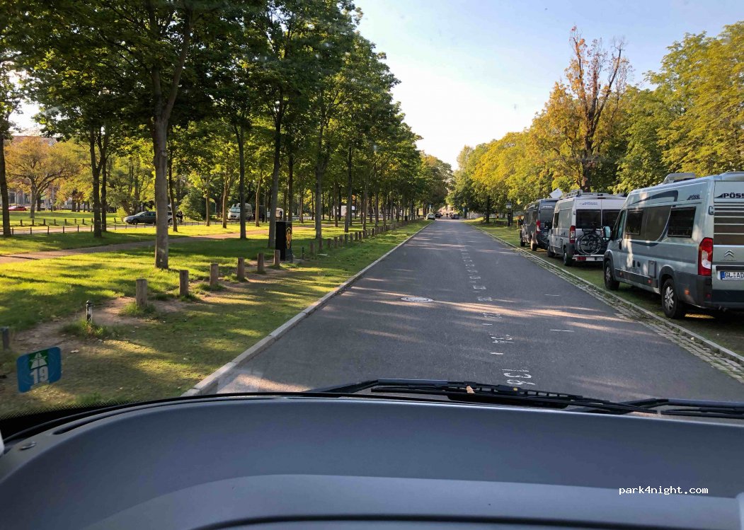 (01069) Dresden - 3A Lingnerallee — foto