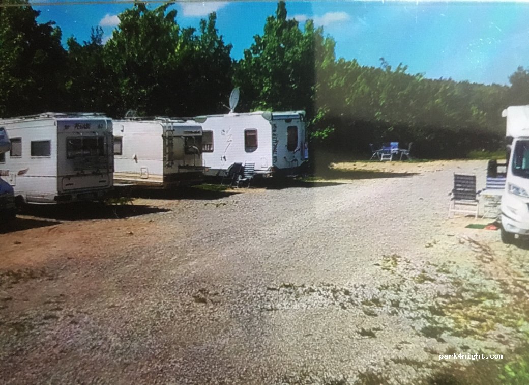 Wohnmobilstellplatz Neustadt/Aisch — foto 2