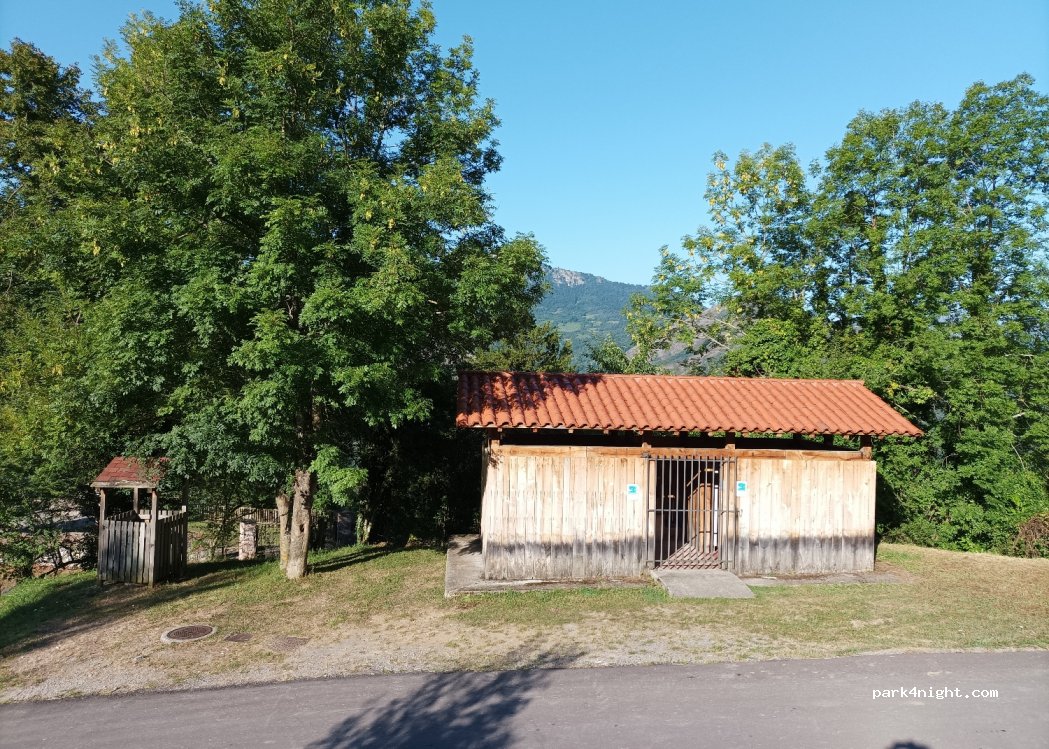 (33111) Cébrano - Unnamed Road — foto 2
