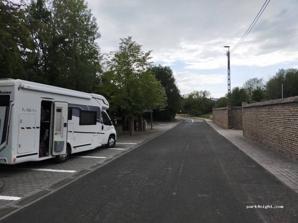 (1340) Ottignies-Louvain-la-Neuve - 27 N232 — foto